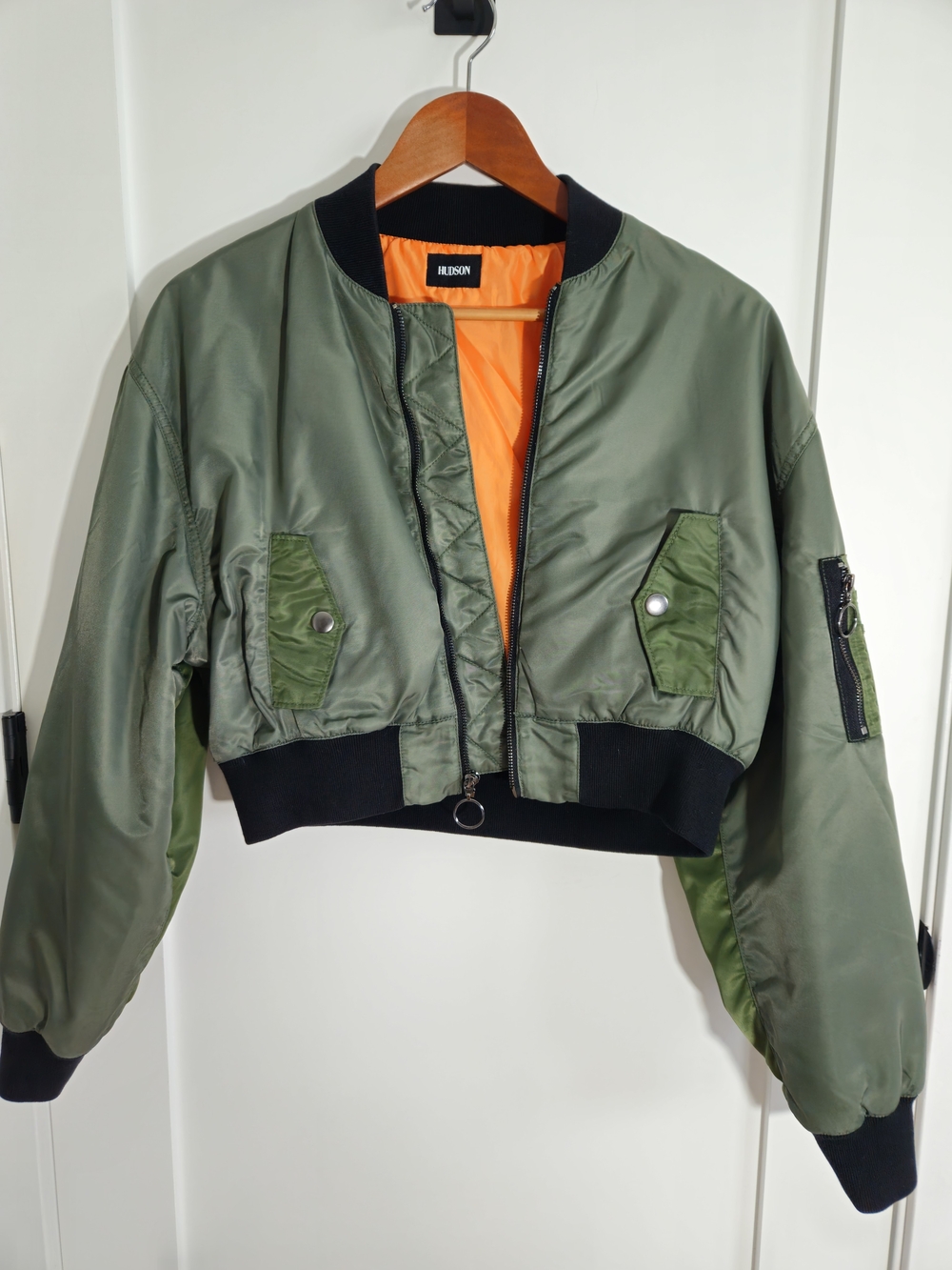 NWOT Hudson Jeans × Revolve Rogue Cropped Bomber - Picture 2 of 6
